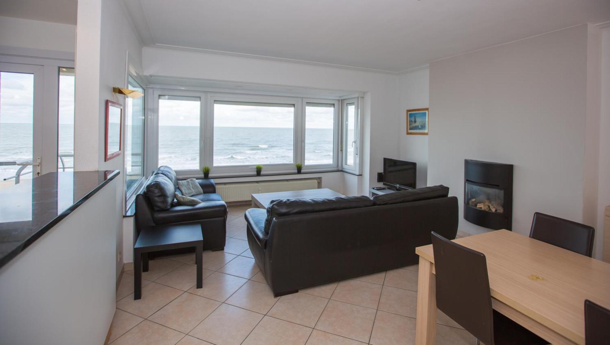 Bright Apartment With Sea View Остенде Экстерьер фото